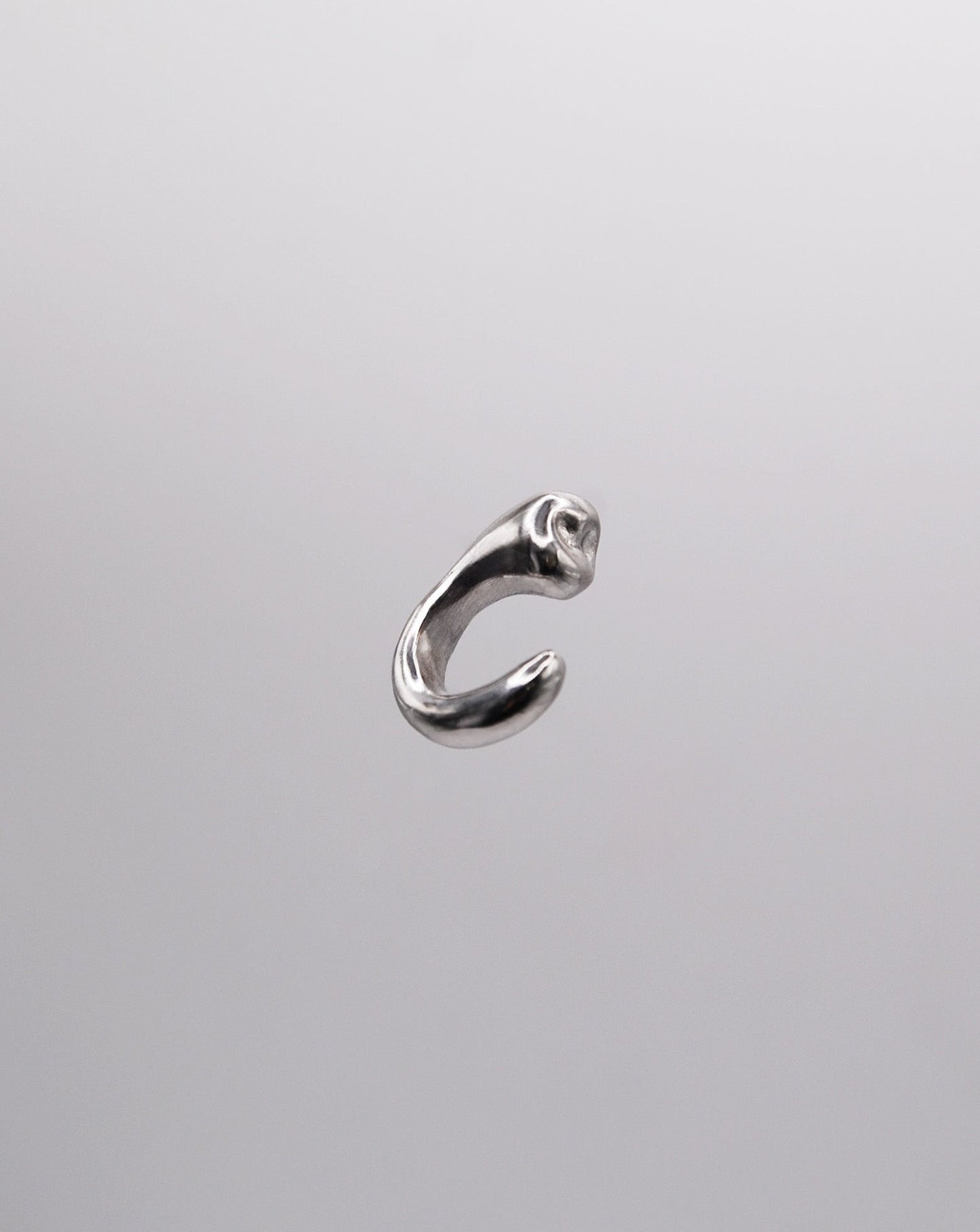Ear cuff dentine
